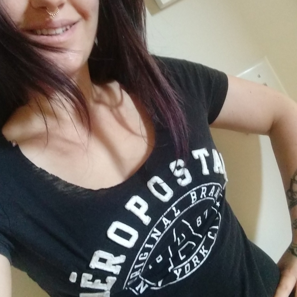 Aeropostale babydoll tee crew slim felt letters